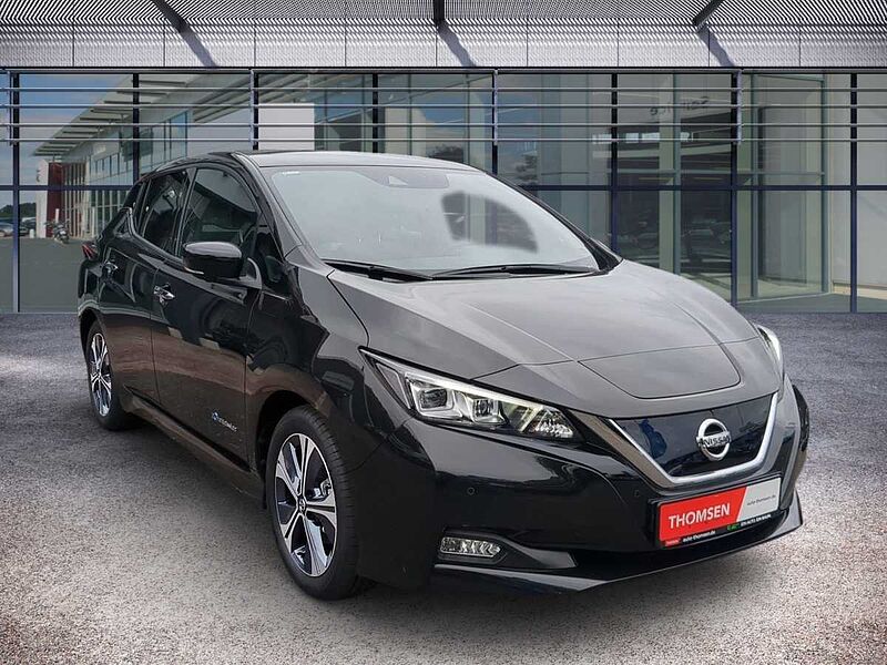 Nissan Leaf Tekna 40kW/h ACC AUT Navi LED Winterp. 360